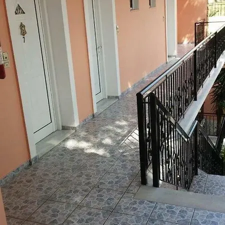 Maistrali * Pefki (Evia)