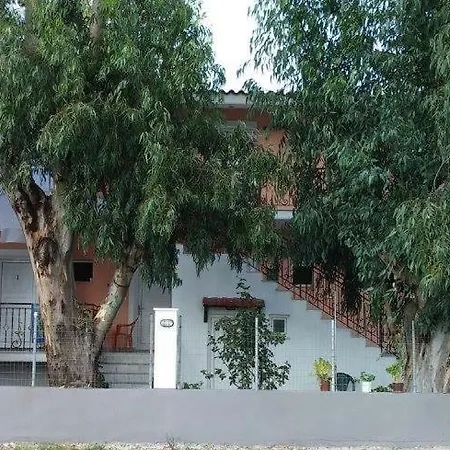 Maistrali Aparthotel Pefki (Evia)